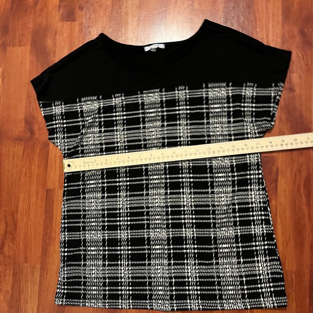 Ava James gingham black-and-white top with Button detailing on black size medium - Picture 5 of 7